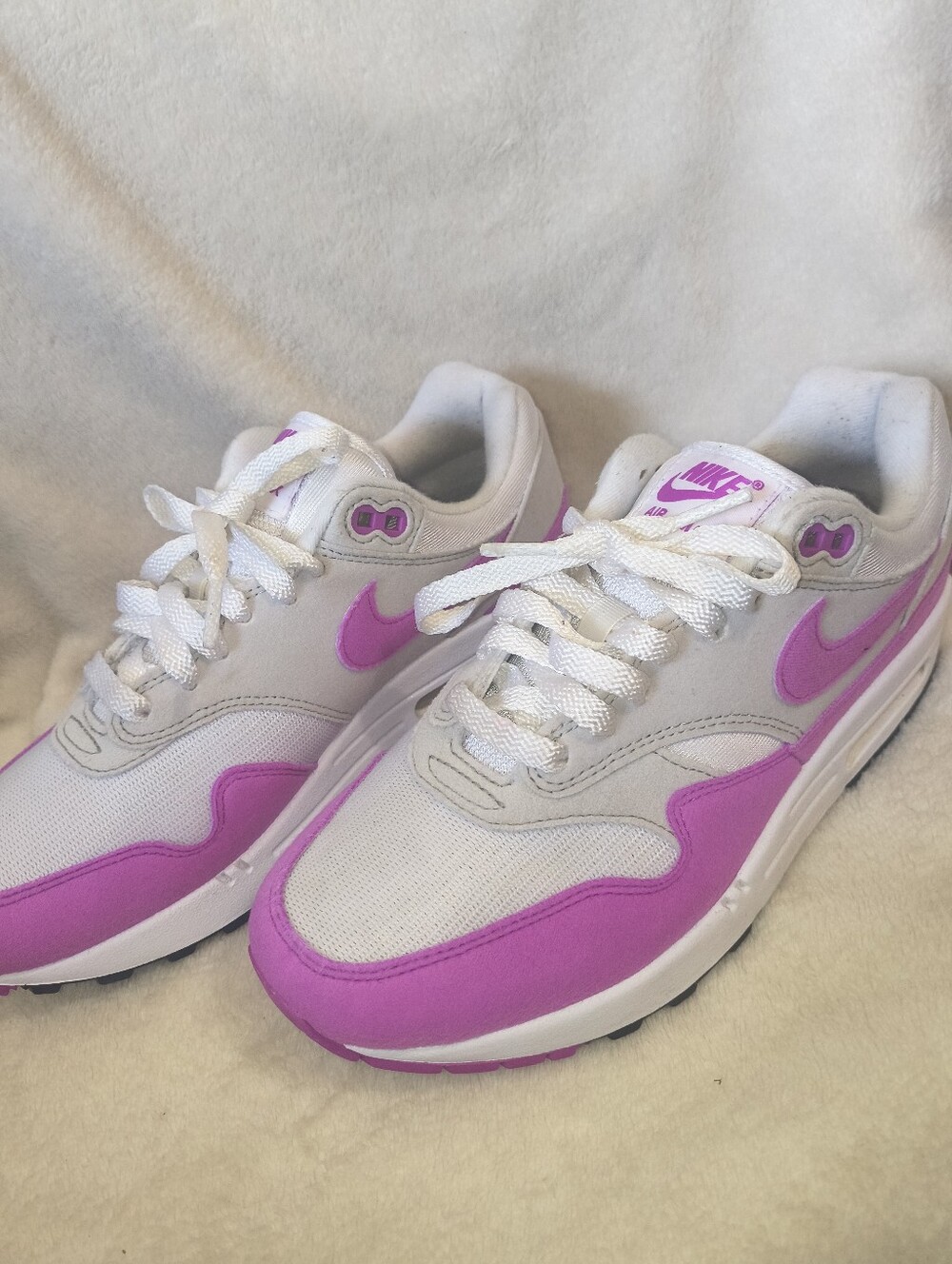 Nike Air Max 2023 Women's White & Purple Lifestyle Sneakers